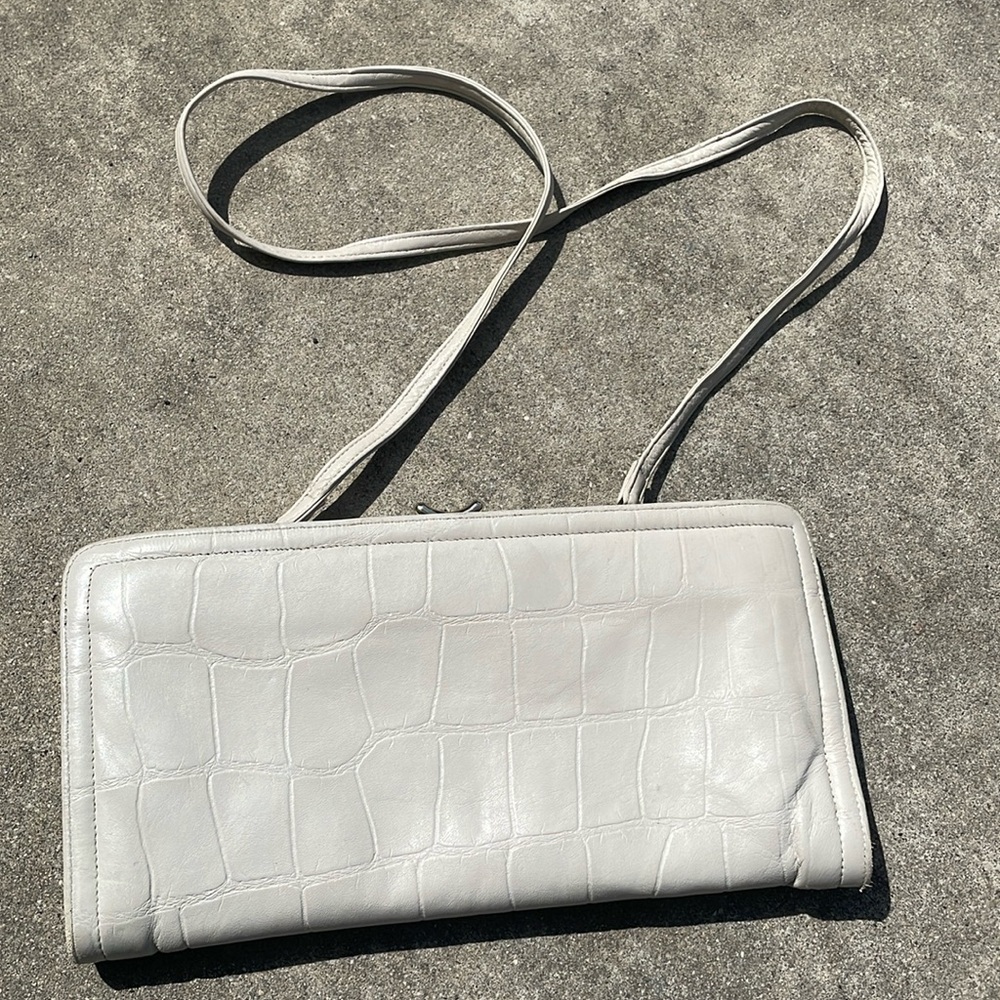 Shirl Miller croc leather clutch purse long strap cool clasp gold Vjntgae